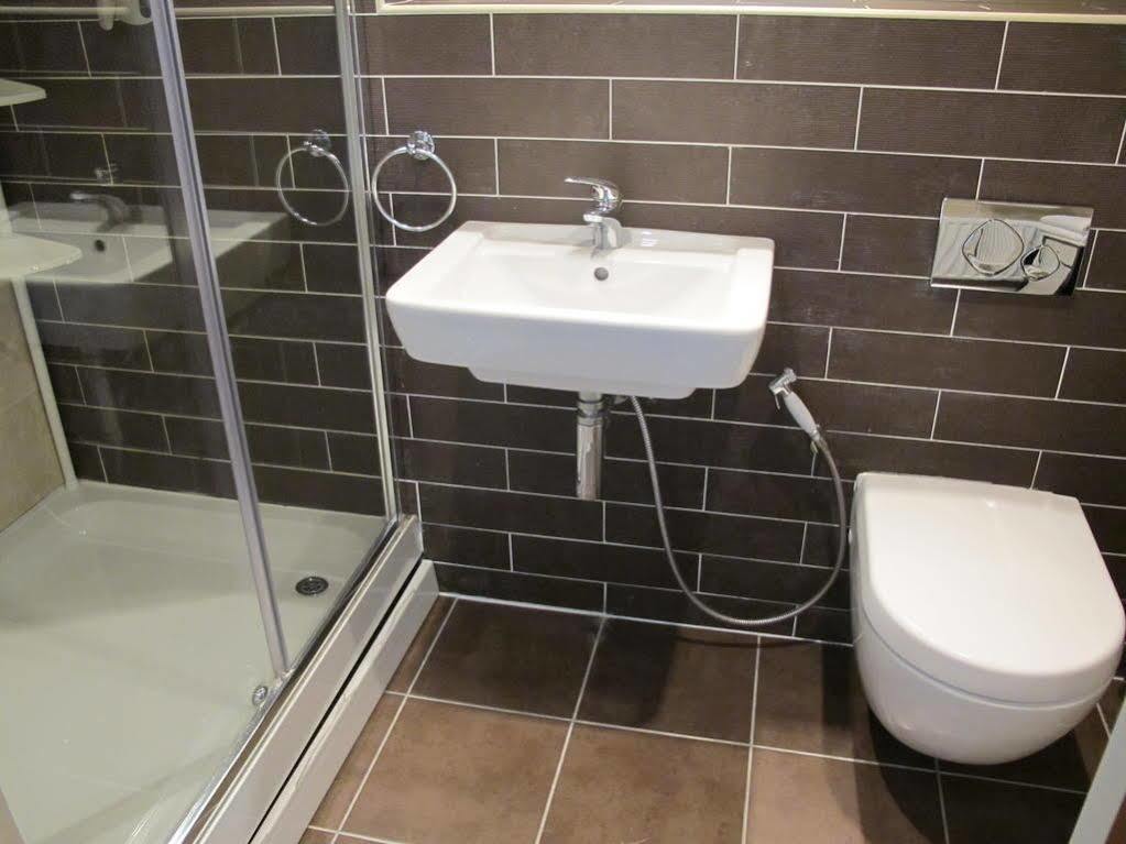Churchill Two Bedroom Apartments With Free Parking And The Minster View York Exterior foto